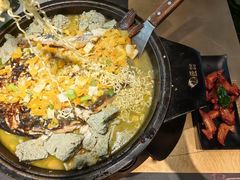 -吞鱼兽麻辣烤鱼(万达店)