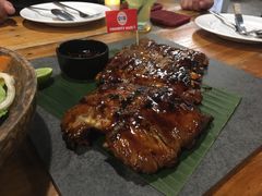 BBQ猪肋排-Naughty Nuri’s Phuket
