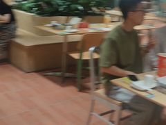 -资和信百货商场