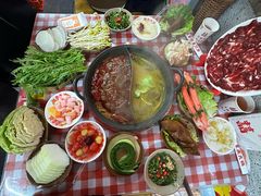 -赵美丽·重庆社区火锅·直营店(火车东站·中豪国际店)