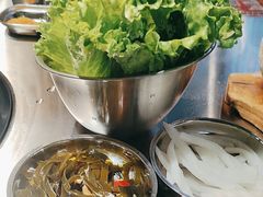 -哈哈碳都·牛肋条无限自助烤肉(宝龙店)