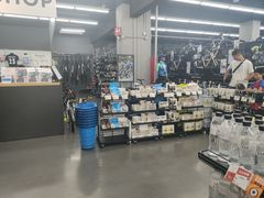 -迪卡侬(越秀公园店)