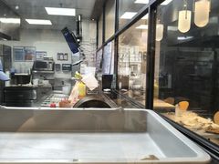 -达美乐比萨(南京西路店)