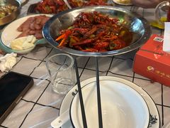 -顶峰夜宴·龙虾烧烤大排档(九江学院店)