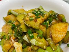 -辛香味烧鱼馆·非遗技艺·排骨红烧肉(光谷医药园店)