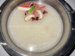 -享遇.锅姥姥牛排海鲜自助(小寨店)