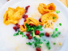 荔湾艇仔粥-赏点粤式点心(广州塔店)