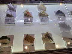 -Fridi Patisserie Cafe