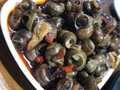 麻辣小螺丝-虾女王·龙虾·烧烤(龙江店)