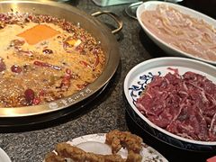 -小天鹅火锅·一线江景洪鼎旗舰店(洪崖洞店)