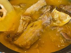 酸木瓜炖牛腩-半山腰·云南菜(侨福芳草地店)