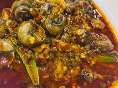 螺丝-凤凰路何眼镜香辣蟹(花果园店)