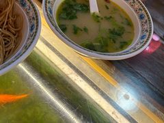 -金杨拉面王小吃面馆·牛三宝面·红烧牛肉粉