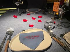 -弦月窗LUNETTE BY AMANDA(复兴路店)