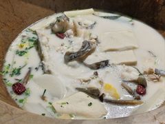 -云中鱼蒸汽石锅鱼(川沙百联店)