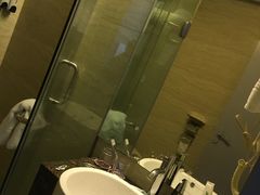 -湛江远扬YOUNG咖啡主题酒店(赤坎老街店)