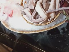 -洪氏嗨捞·广东猪肚鸡·椰子鸡火锅(西咸万象城店)