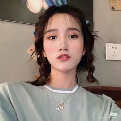 -时尚殿堂明星门店
