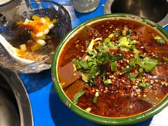 -马路边边串串香形象店(磐石路店)