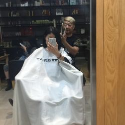 -马克男发时尚店
