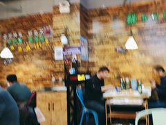 -哈尔滨烧烤·山河村铁锅炖(交大店)