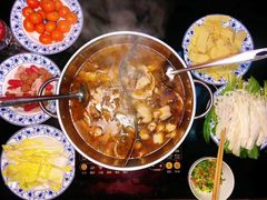 -大河宴·椒麻鱼火锅(克拉玛依西路头宫店)