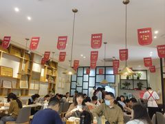 -镇南锅盖面馆(解放路店)