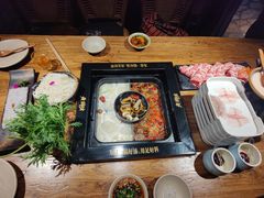 -老牌坊云南鱼豆花火锅(嵩山店)