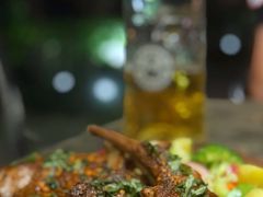 迷迭香烤羊脊排配时蔬-SISTERS BAR RESTAURANT川意酒馆(嘉善老市H楼店)