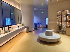 -涨巢·潮玩水疗局