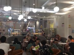 大堂-奈雪的茶(市百一店)