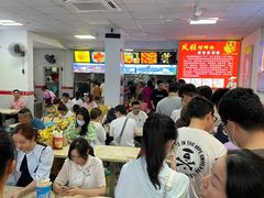 大堂-凤张螺蛳粉·爽口粉(跃进路总店)