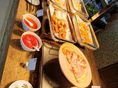 -湖景知味西餐厅•简餐轻食 自助餐(南京金茂威斯汀大酒店)