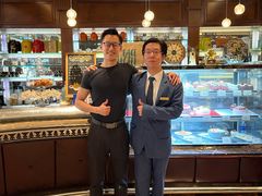 -上海和平饭店维克多咖啡厅 Victor's
