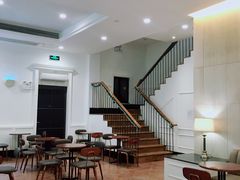 大堂-星巴克臻选(广州沙面店)