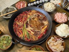 -黄潇洒老火锅(九眼桥宏济巷店)