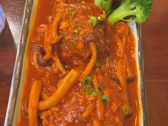 番茄菌菇炖汉堡肉-本格·深夜食堂(北理工店)