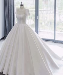 -不晚国际婚纱礼服