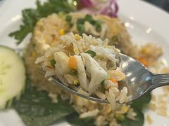 -Chom Cafe and Restaurant