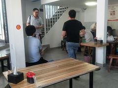 大堂-宝瑞门钉肉饼店