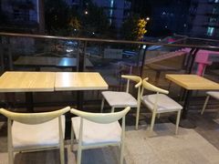 -蜜蜂小象·榴莲千层蛋糕(时代汇11栋店)