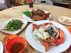 -大树下海鲜饭店
