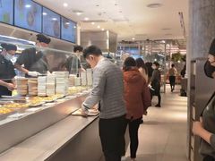 -老乡鸡(上海白玉兰广场店)