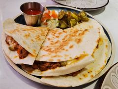 牛肉土豆奶酪煎饼煎饼-墨纪Mojí墨西哥餐厅(官舍店)