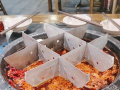-储奇门鳝鱼火锅(总店)
