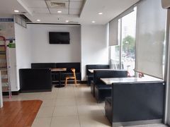 -老乡鸡(南京龙池地铁站蓝郡店)