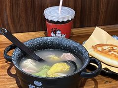 -地二手作鱼汤馄饨(上街里店)