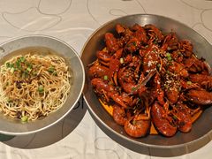 -巴厘龙虾·榜首油焖大虾(音乐学院·沿江酒馆店)