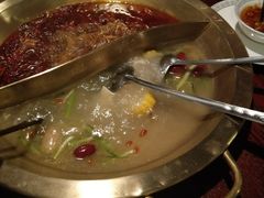 -重庆爽翻天老火锅(临平万达广场店)