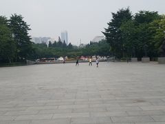 -英雄广场